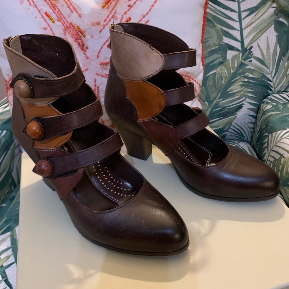L’Artiste shoes